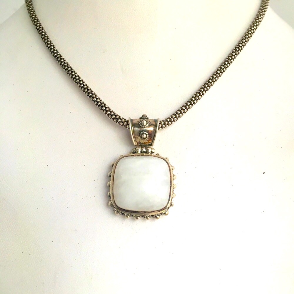 Bali sterling silver white agate pendant Vintage